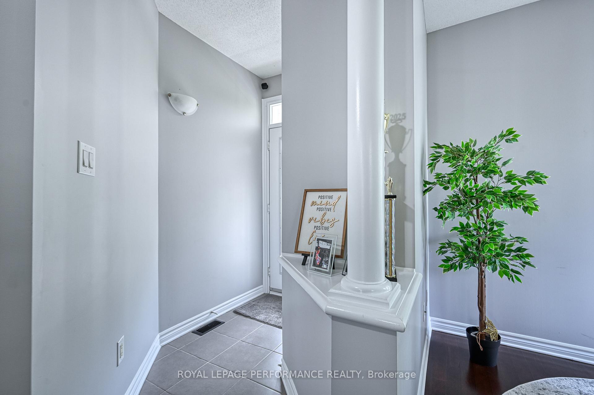 Photo 7 of Unit A, 76 Stonehaven Drive, Ottawa, Kanata - Bridlewood — HOMEH