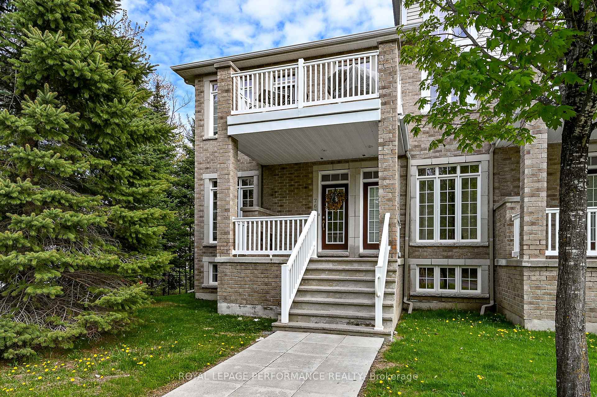 Photo 2 of Unit A, 76 Stonehaven Drive, Ottawa, Kanata - Bridlewood — HOMEH