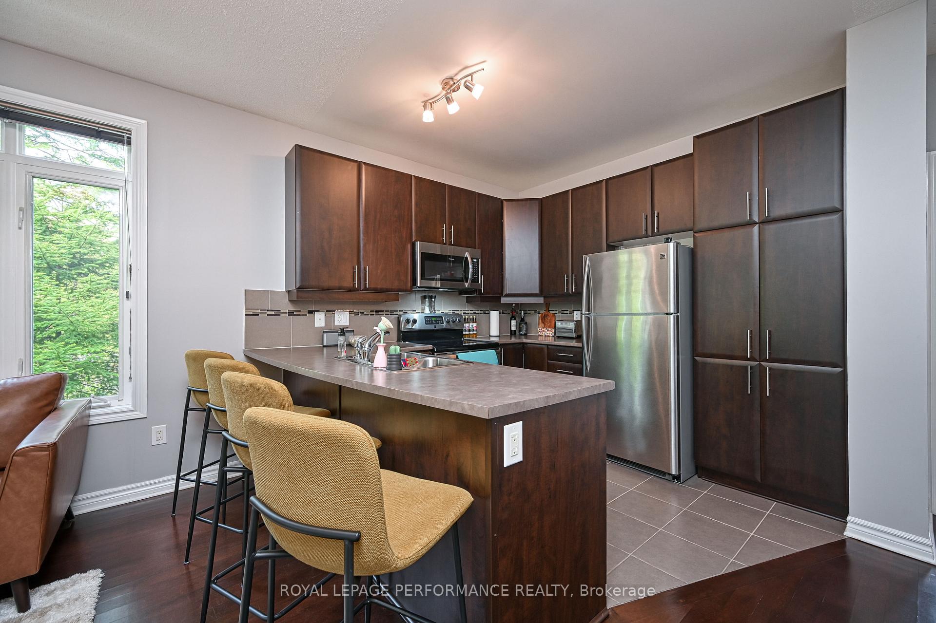 Photo 35 of Unit A, 76 Stonehaven Drive, Ottawa, Kanata - Bridlewood — HOMEH