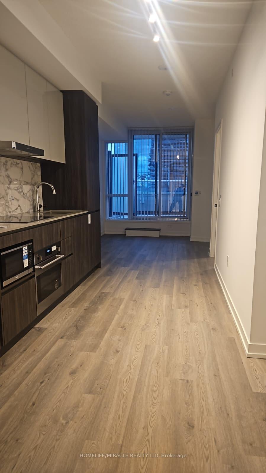 Photo 2 of Unit 506, 8 Interchange Way, Vaughan, Vaughan Corporate Centre — HOMEH