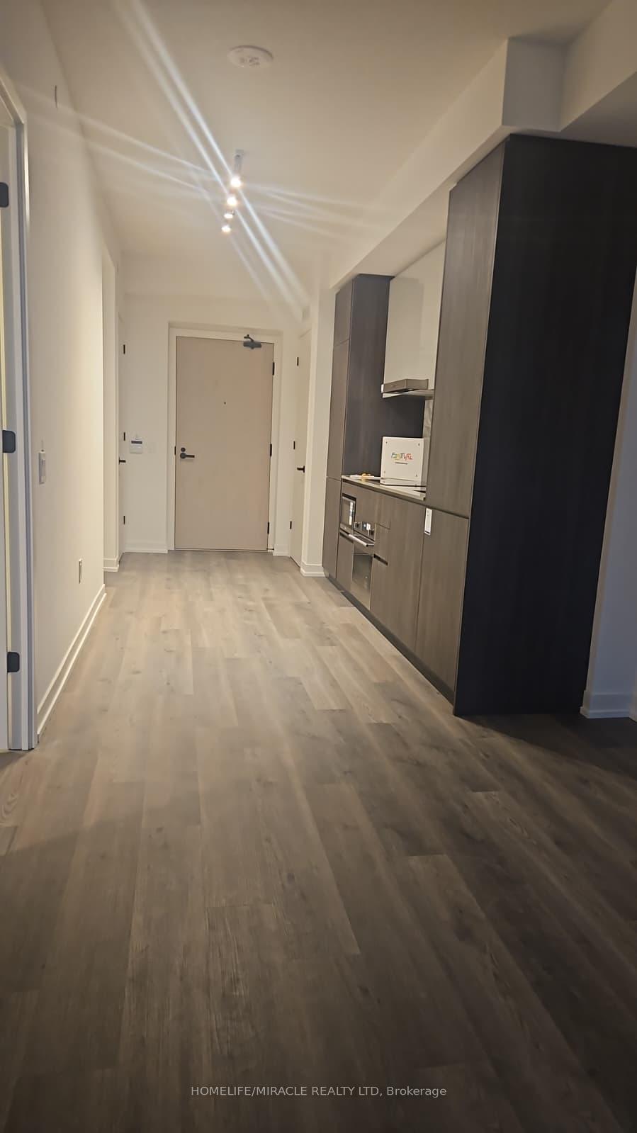 Photo 3 of Unit 506, 8 Interchange Way, Vaughan, Vaughan Corporate Centre — HOMEH