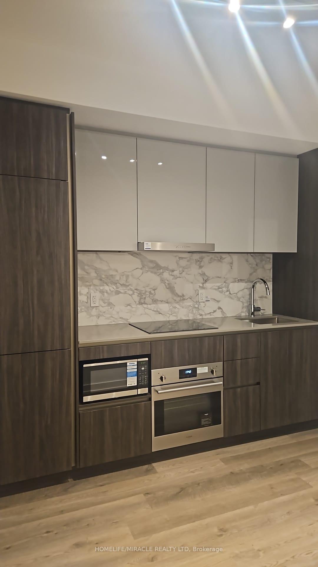 Photo 4 of Unit 506, 8 Interchange Way, Vaughan, Vaughan Corporate Centre — HOMEH
