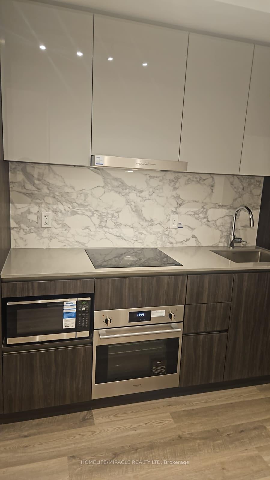Photo 6 of Unit 506, 8 Interchange Way, Vaughan, Vaughan Corporate Centre — HOMEH