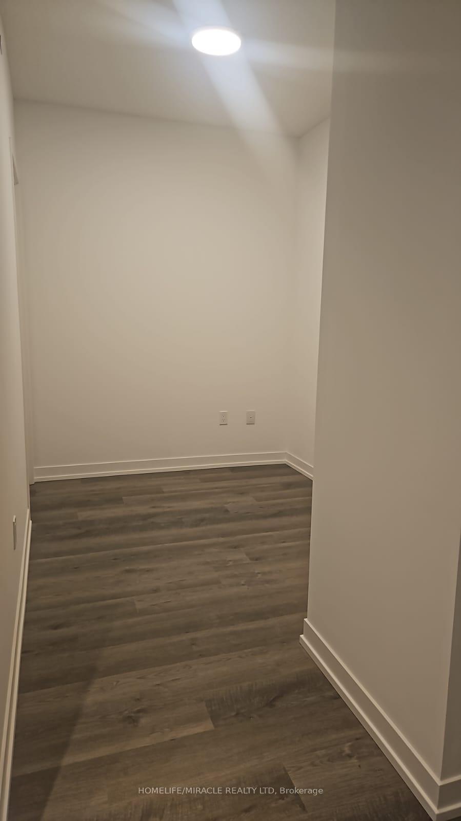Photo 7 of Unit 506, 8 Interchange Way, Vaughan, Vaughan Corporate Centre — HOMEH