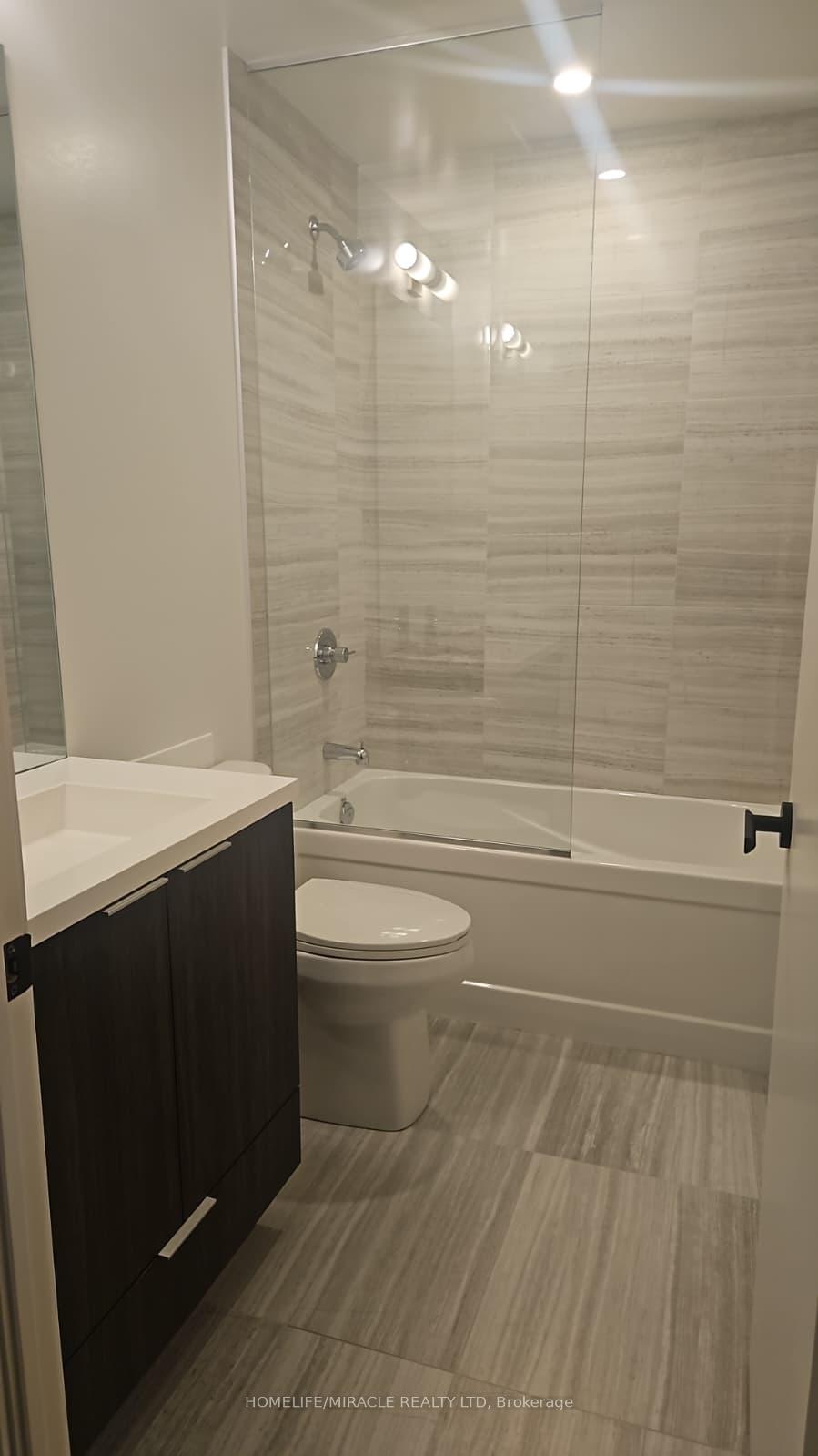 Photo 15 of Unit 506, 8 Interchange Way, Vaughan, Vaughan Corporate Centre — HOMEH