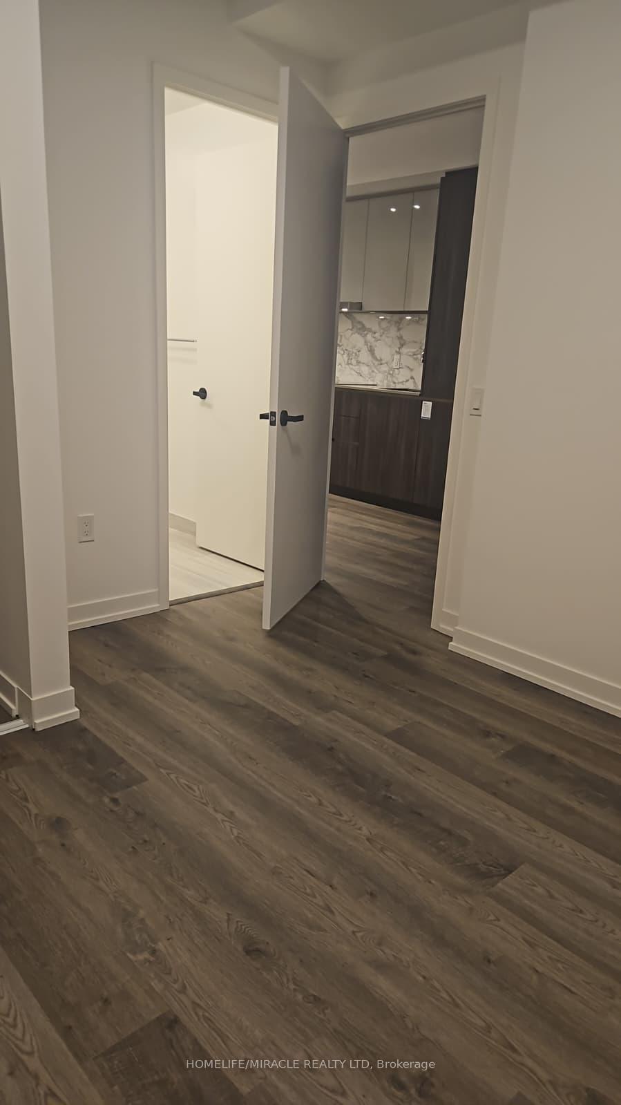 Photo 16 of Unit 506, 8 Interchange Way, Vaughan, Vaughan Corporate Centre — HOMEH
