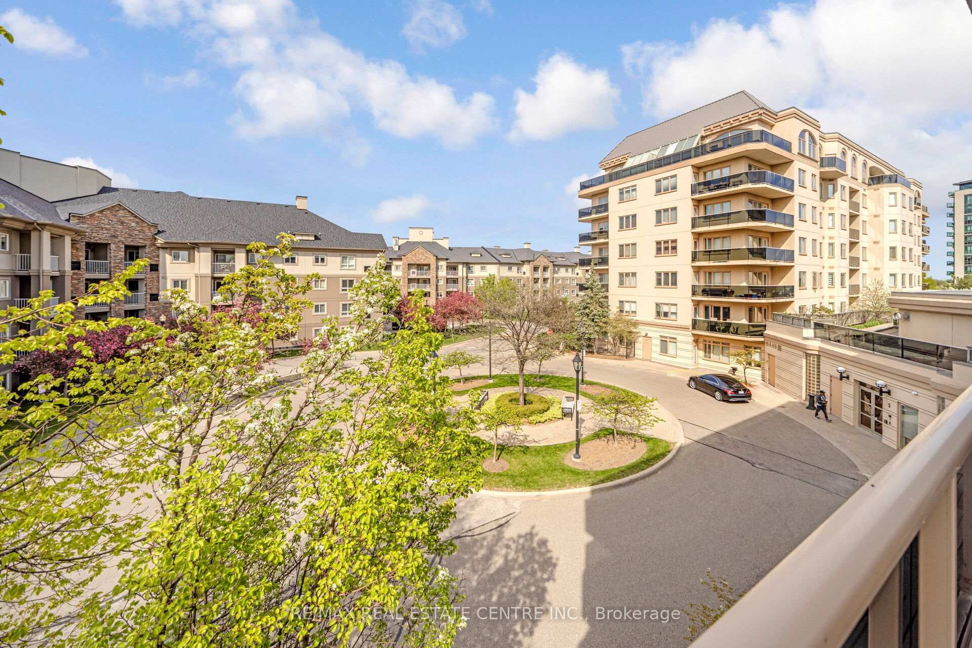 Front of Unit 301, 3 Dayspring Circle