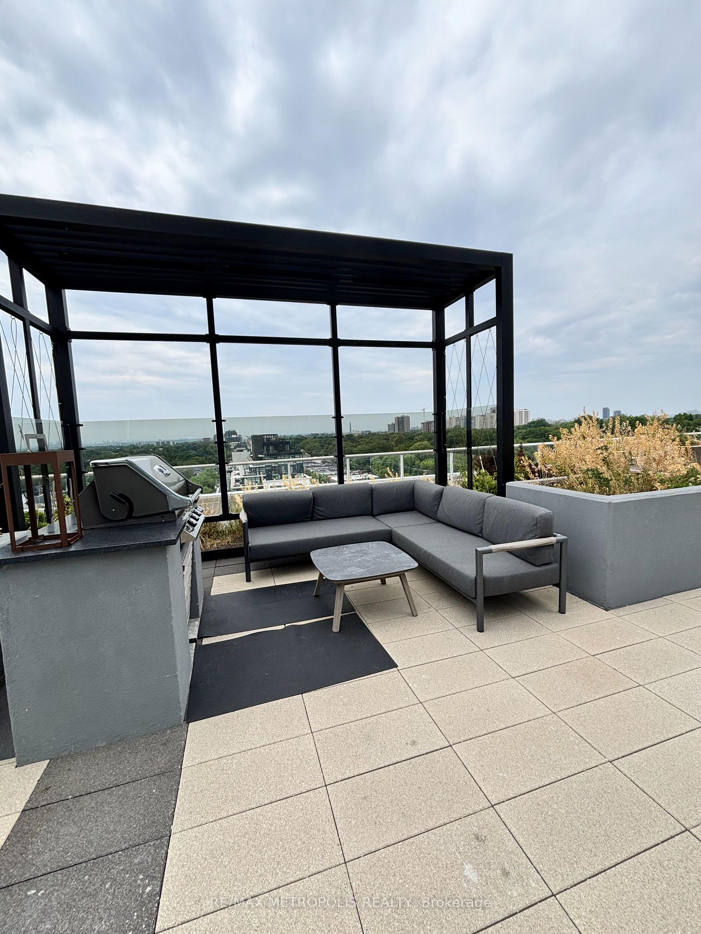 Photo 5 of Unit 1216, 2020 Bathurst Street, Toronto, Humewood-Cedarvale — HOMEH