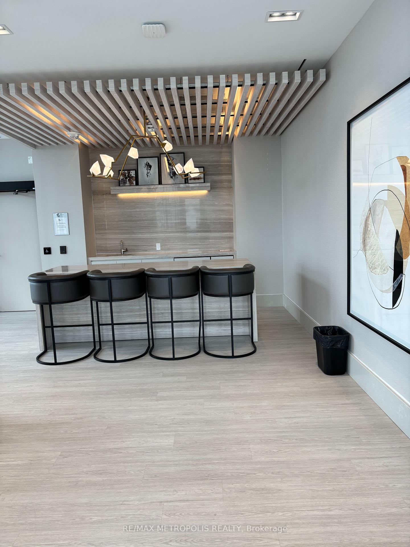 Photo 8 of Unit 1216, 2020 Bathurst Street, Toronto, Humewood-Cedarvale — HOMEH