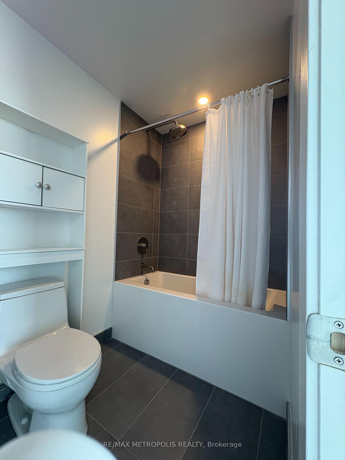 Photo 47 of Unit 1216, 2020 Bathurst Street, Toronto, Humewood-Cedarvale — HOMEH