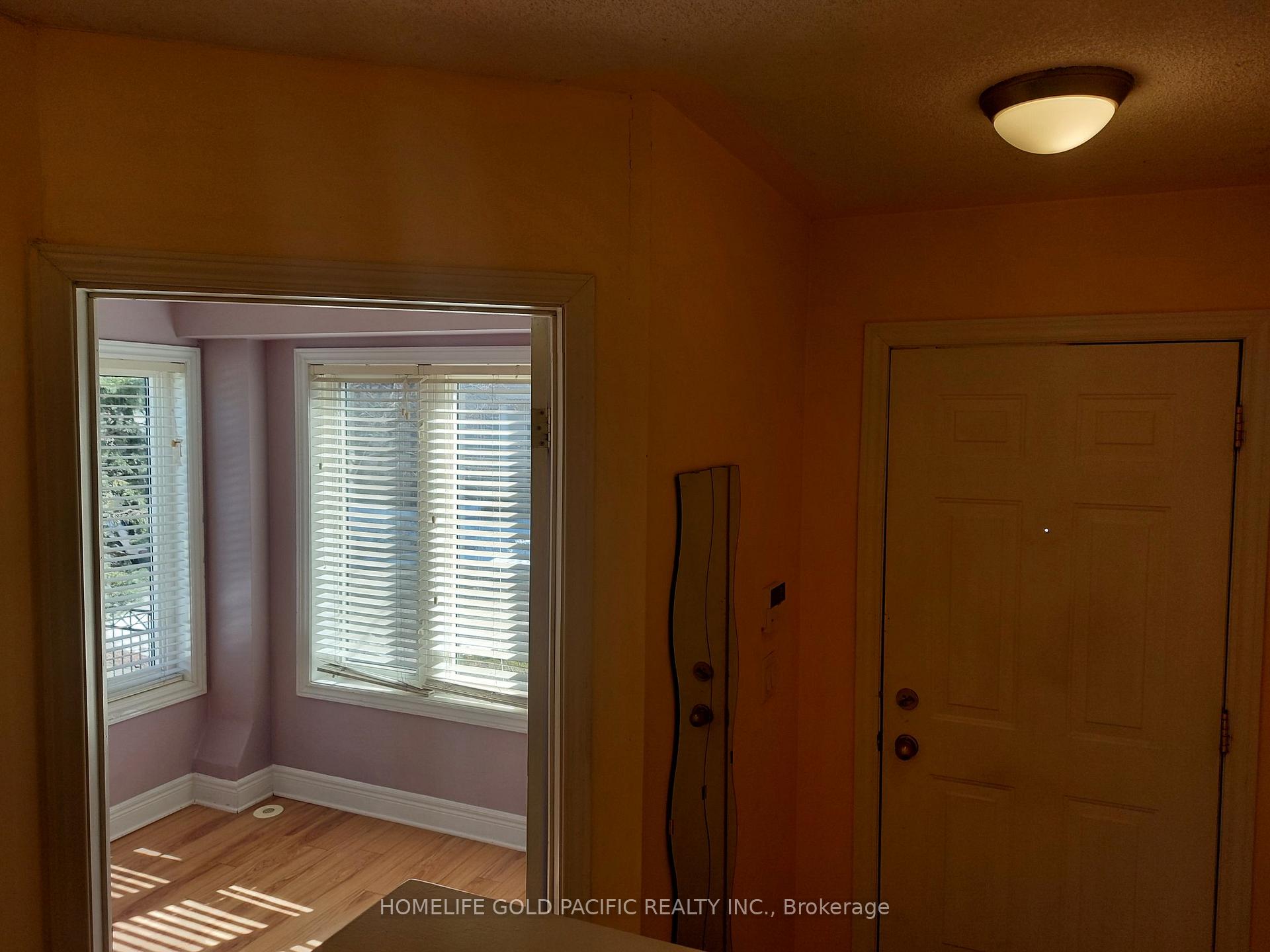 Photo 16 of 84 Suncrest Boulevard, Markham, Commerce Valley — HOMEH
