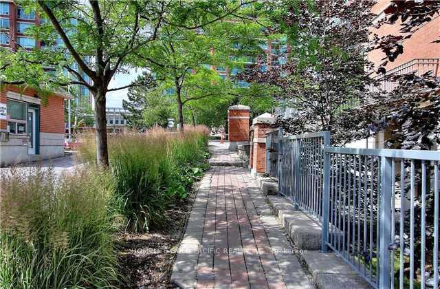 Photo 24 of 84 Suncrest Boulevard, Markham, Commerce Valley — HOMEH