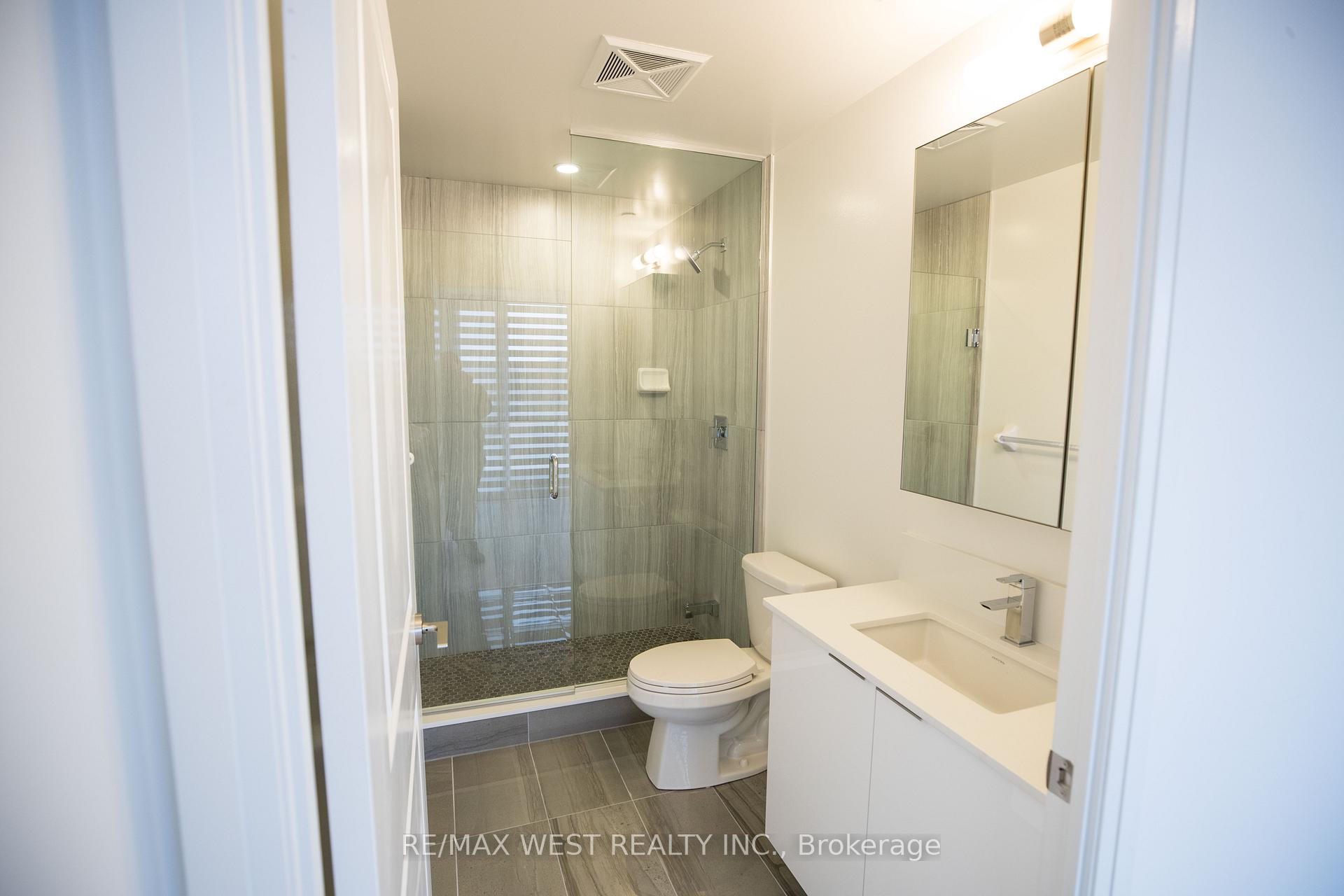 Photo 9 of Unit 220, 99 Eagle Rock Way, Vaughan, Rural Vaughan — HOMEH