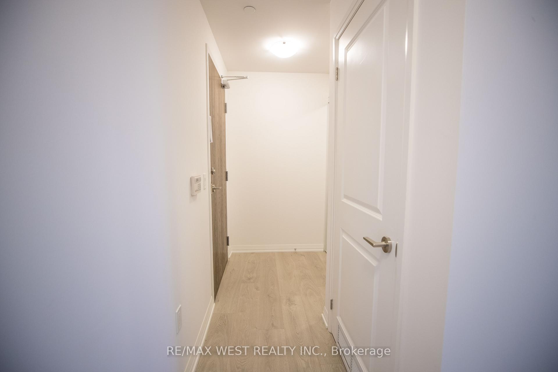 Photo 15 of Unit 220, 99 Eagle Rock Way, Vaughan, Rural Vaughan — HOMEH