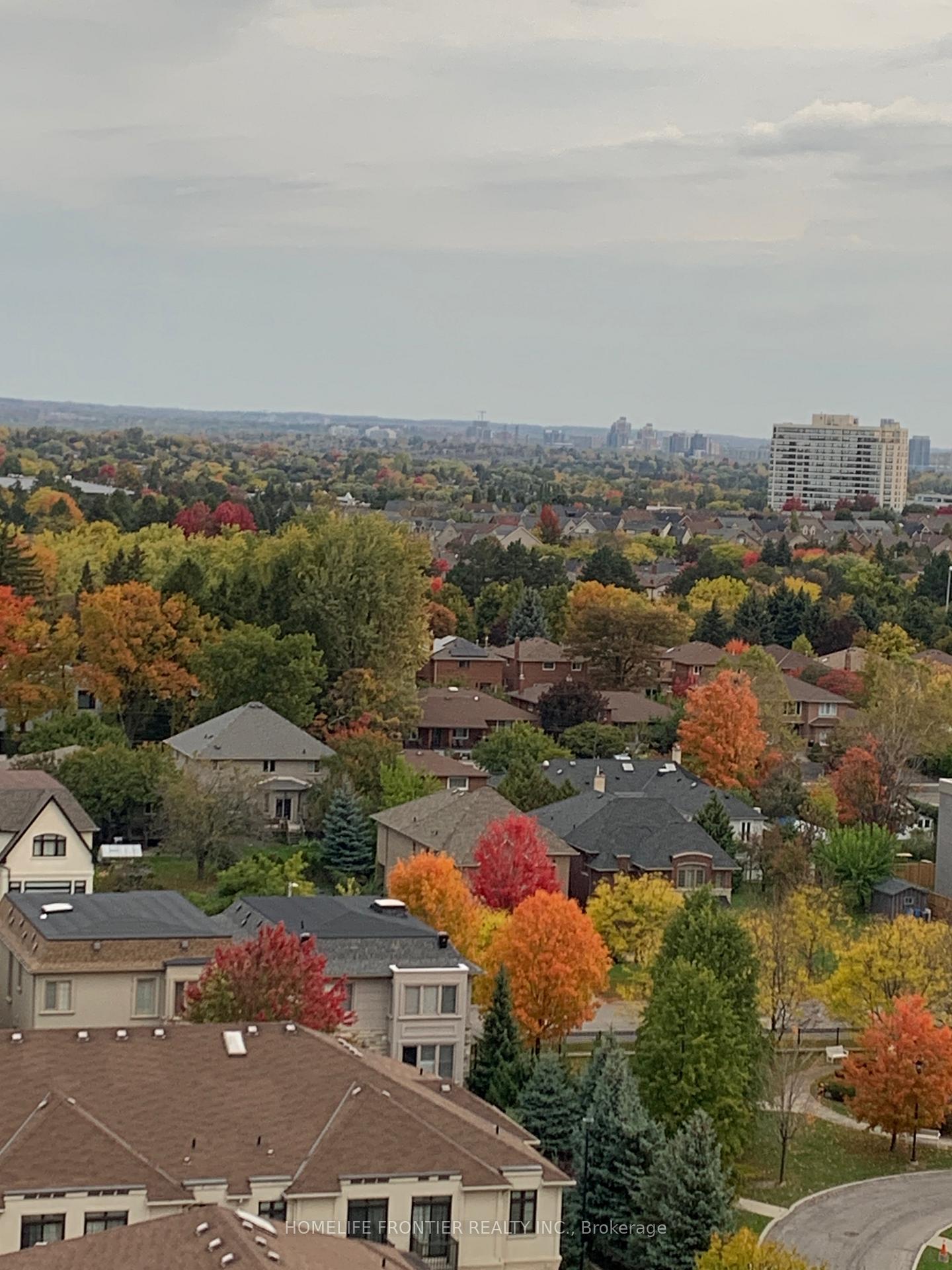 Front of Unit 1515, 520 Steeles Ave W