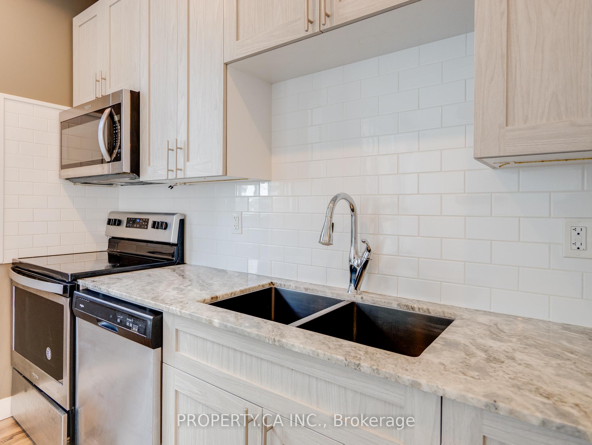 Photo 7 of Unit 1703, 100 Garment Street, Kitchener — HOMEH