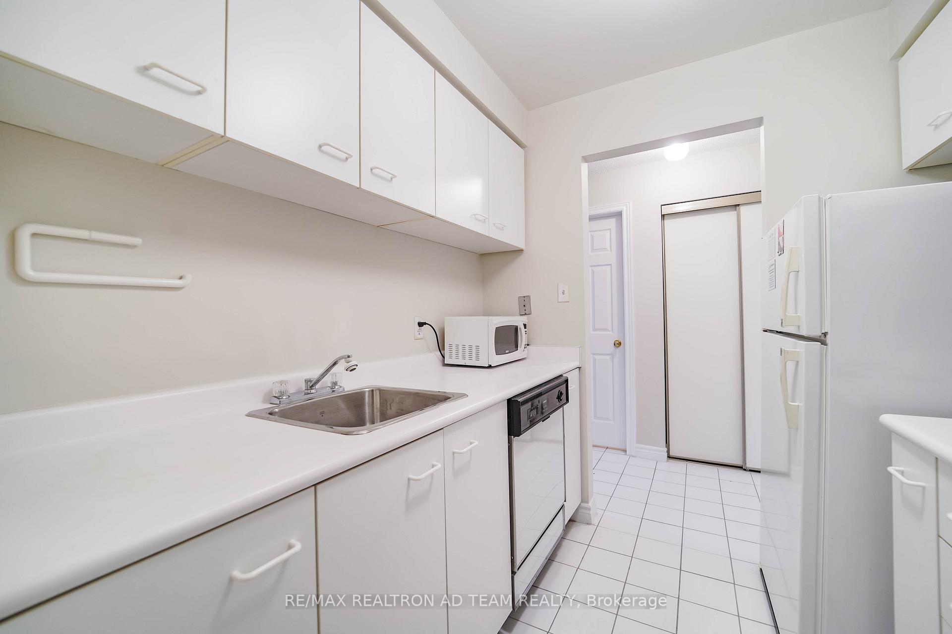 Photo 8 of Unit 409, 189 Lake Driveway, Ajax, South West — HOMEH