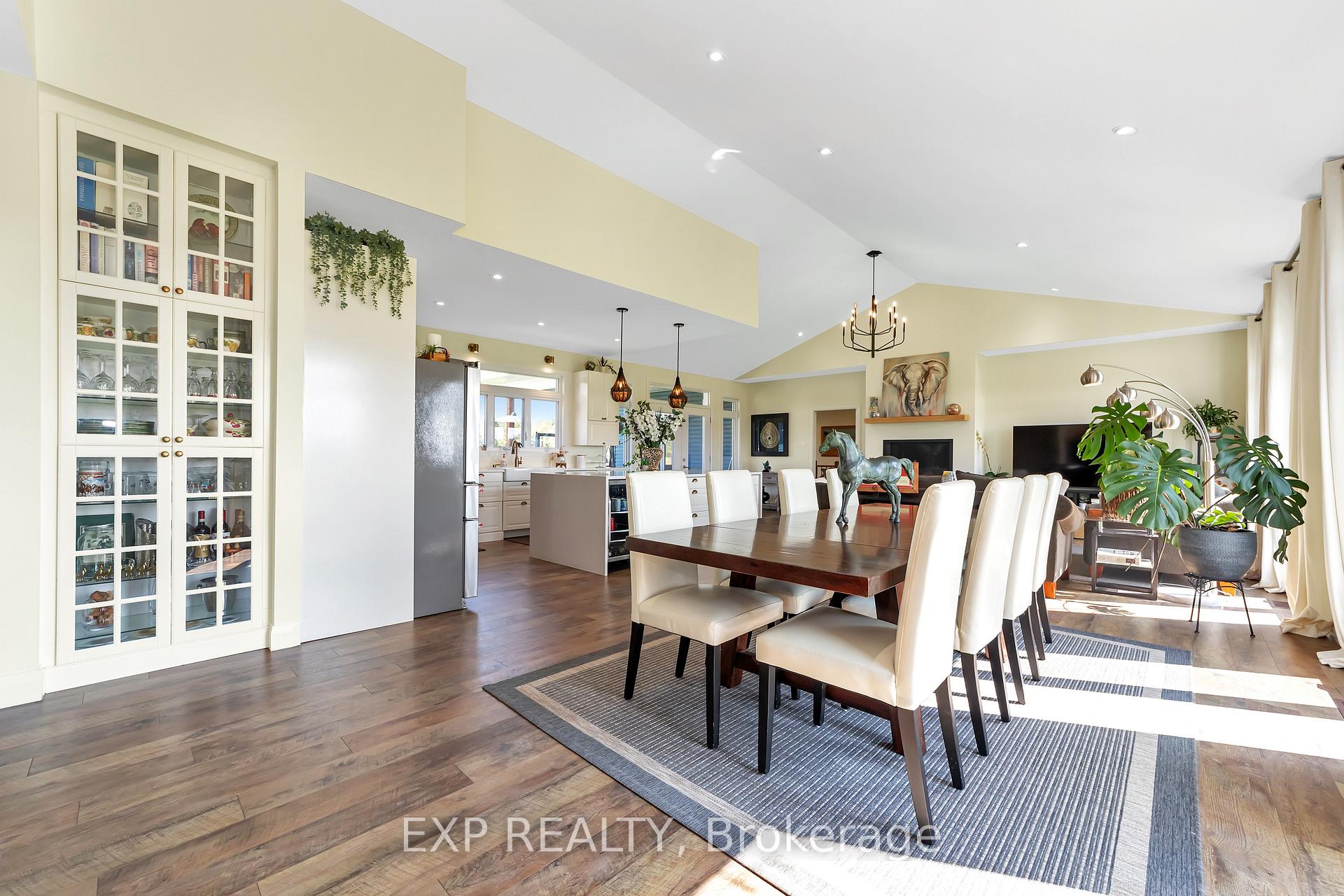 Photo 6 of 3010 Torwood Drive, Ottawa, Dunrobin Shores — HOMEH