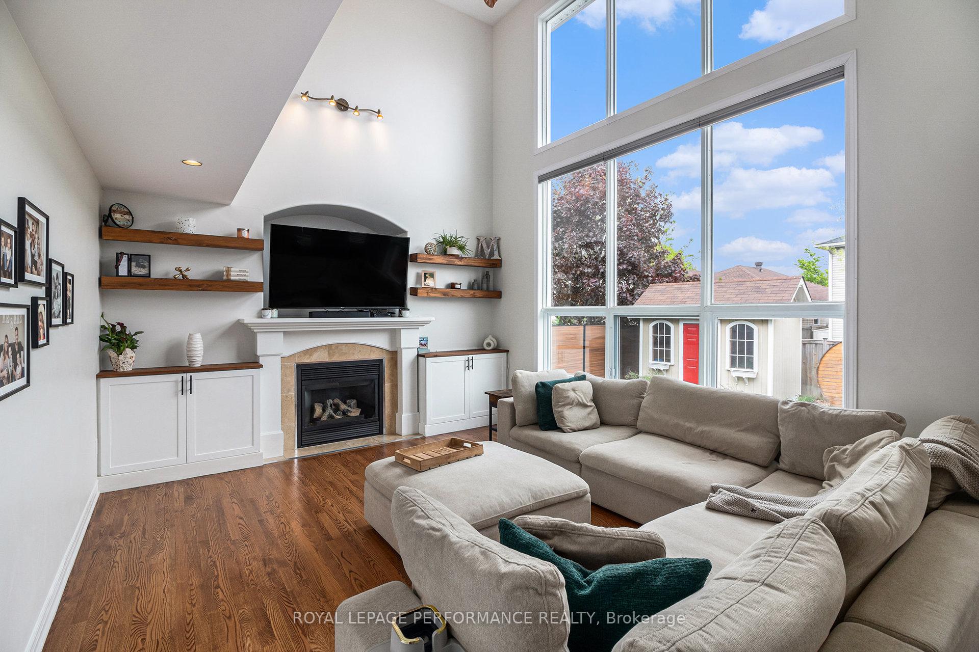 Photo 2 of 3712 Mountain Meadows Crescent, Ottawa, Riverside South/Gloucester Glen — HOMEH