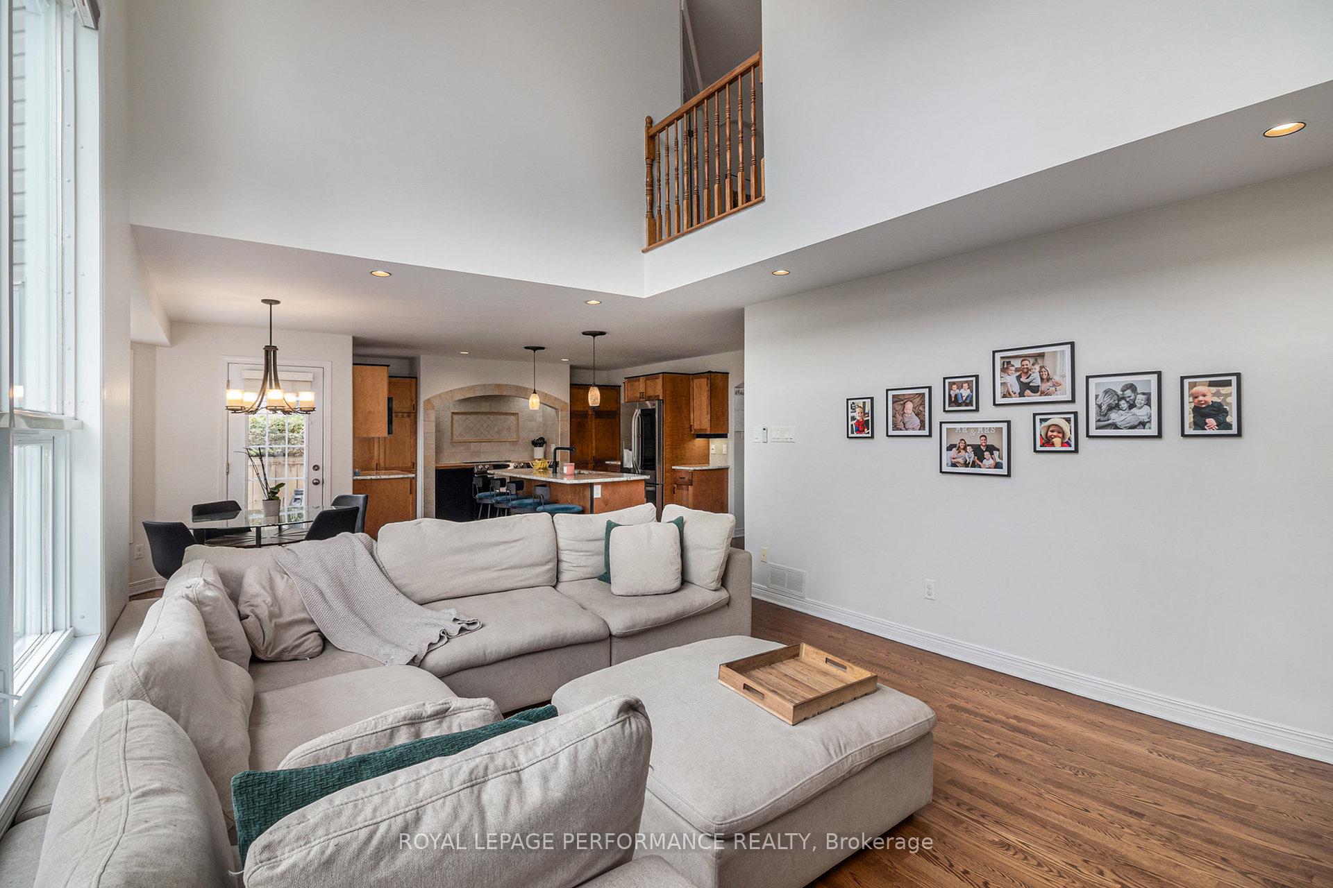 Photo 4 of 3712 Mountain Meadows Crescent, Ottawa, Riverside South/Gloucester Glen — HOMEH