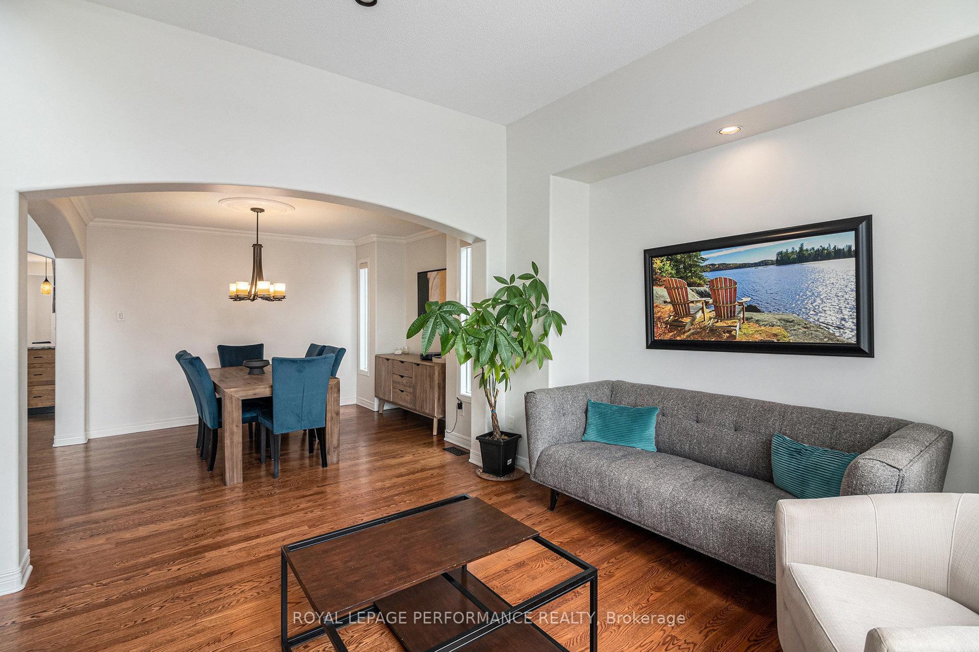 Photo 14 of 3712 Mountain Meadows Crescent, Ottawa, Riverside South/Gloucester Glen — HOMEH