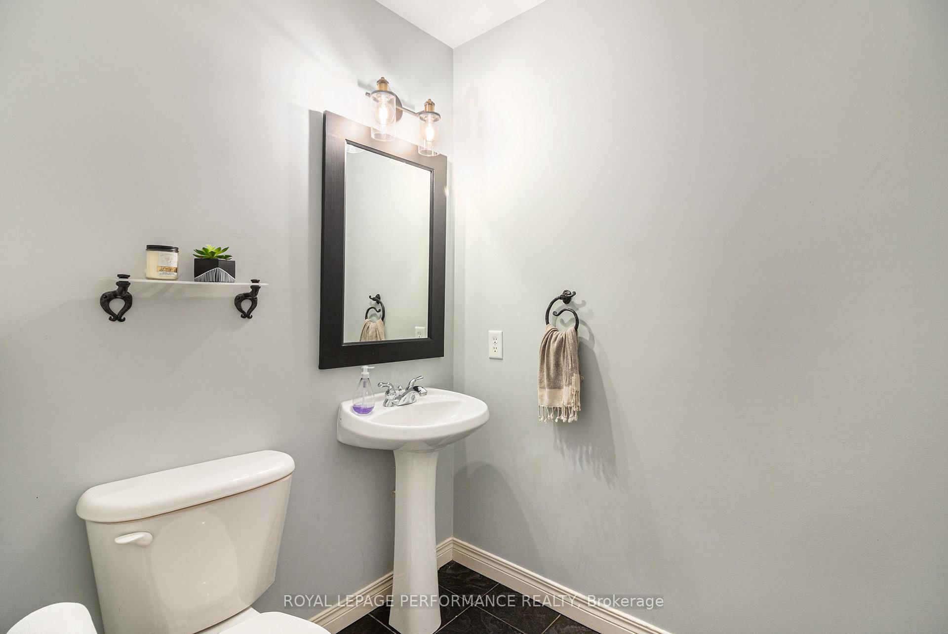Photo 15 of 3712 Mountain Meadows Crescent, Ottawa, Riverside South/Gloucester Glen — HOMEH