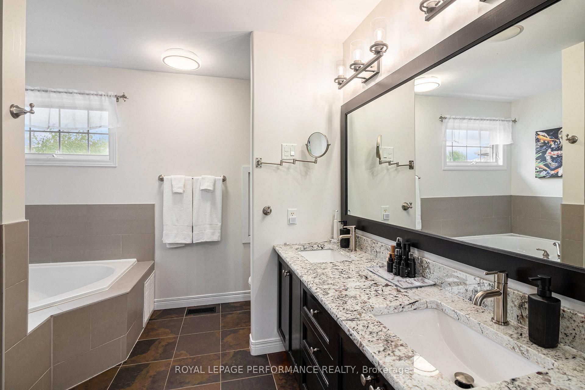 Photo 21 of 3712 Mountain Meadows Crescent, Ottawa, Riverside South/Gloucester Glen — HOMEH