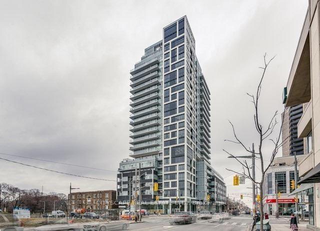 Front of Unit 606, 501 St. Clair Avenue W