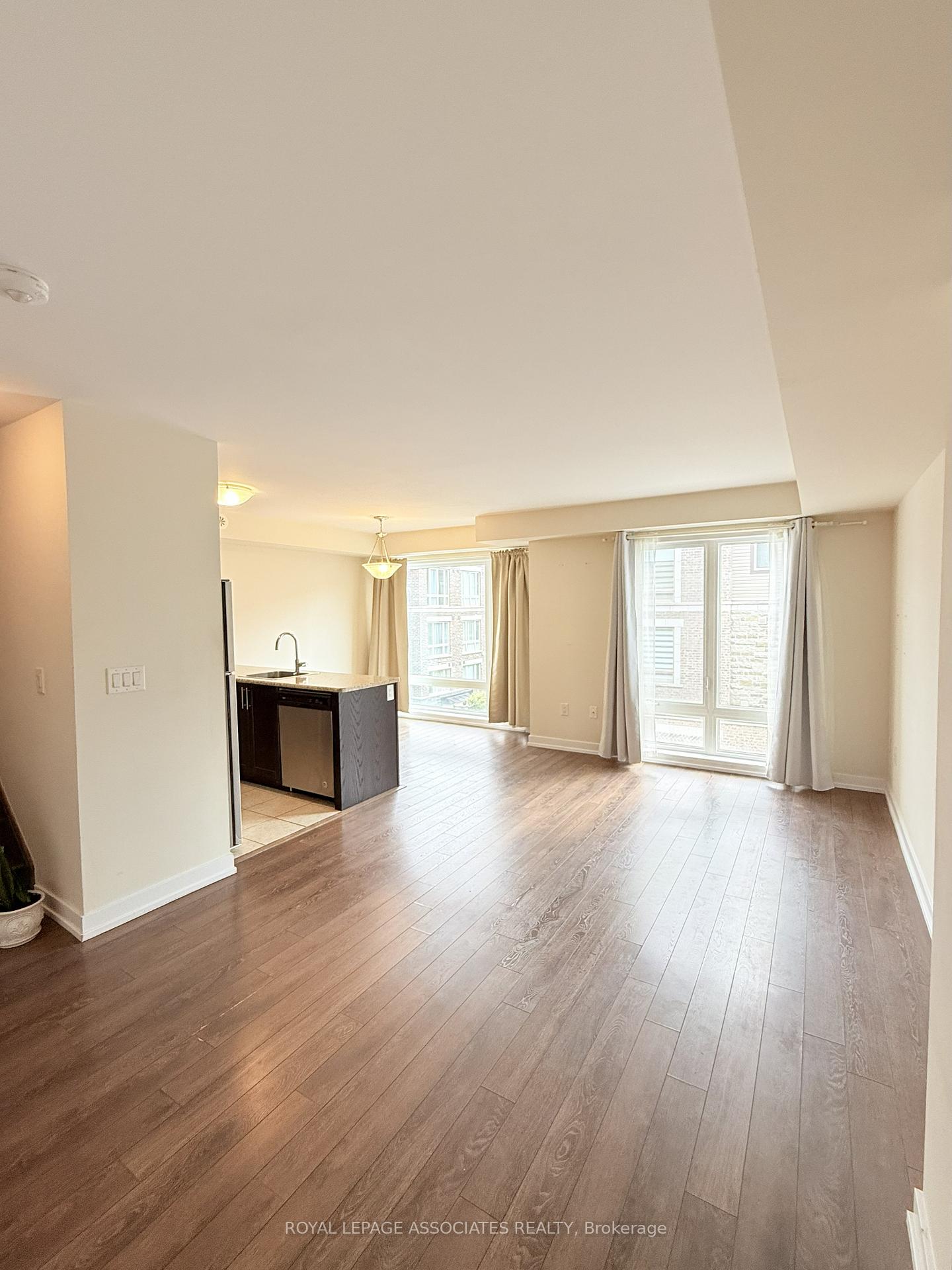 Photo 6 of Unit 2318, 20 Westmeath Lane, Markham, Cornell — HOMEH