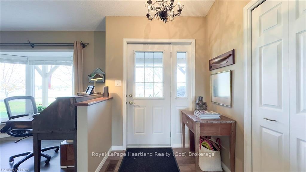 Photo 5 of 157 William Street N, Central Huron, Clinton — HOMEH