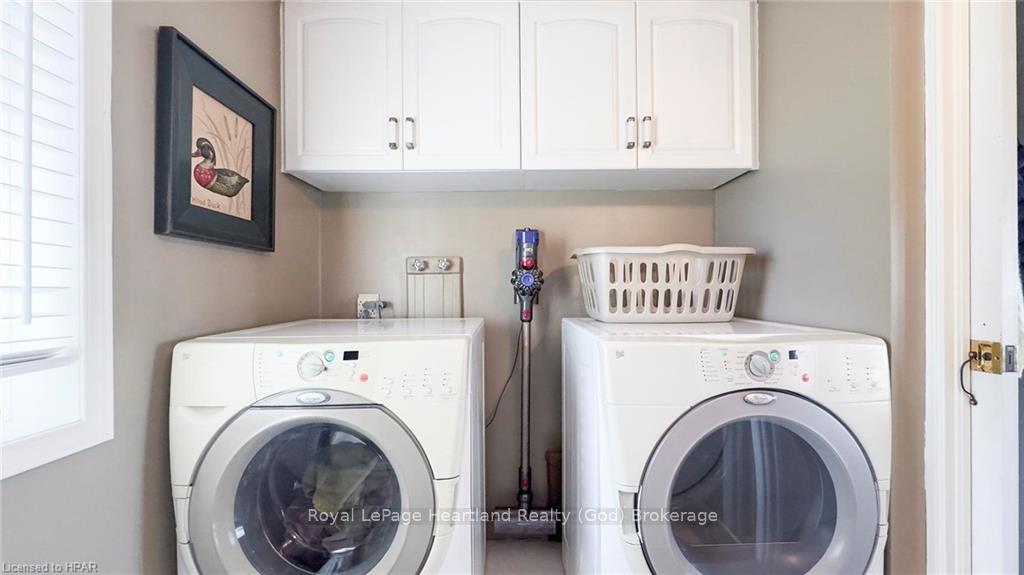 Photo 26 of 157 William Street N, Central Huron, Clinton — HOMEH