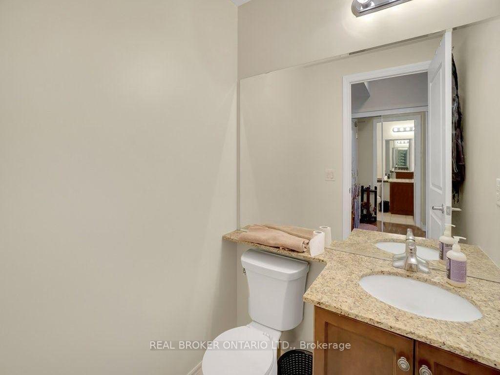 Photo 12 of Unit 702, 9245 Jane Street, Vaughan, Maple — HOMEH