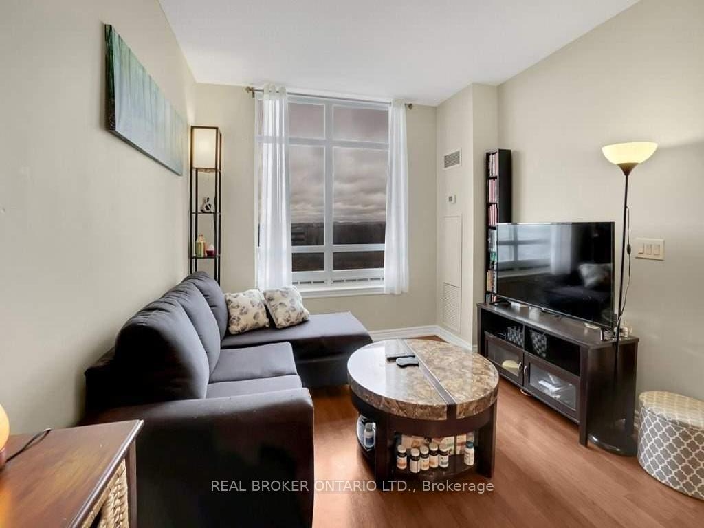 Photo 19 of Unit 702, 9245 Jane Street, Vaughan, Maple — HOMEH
