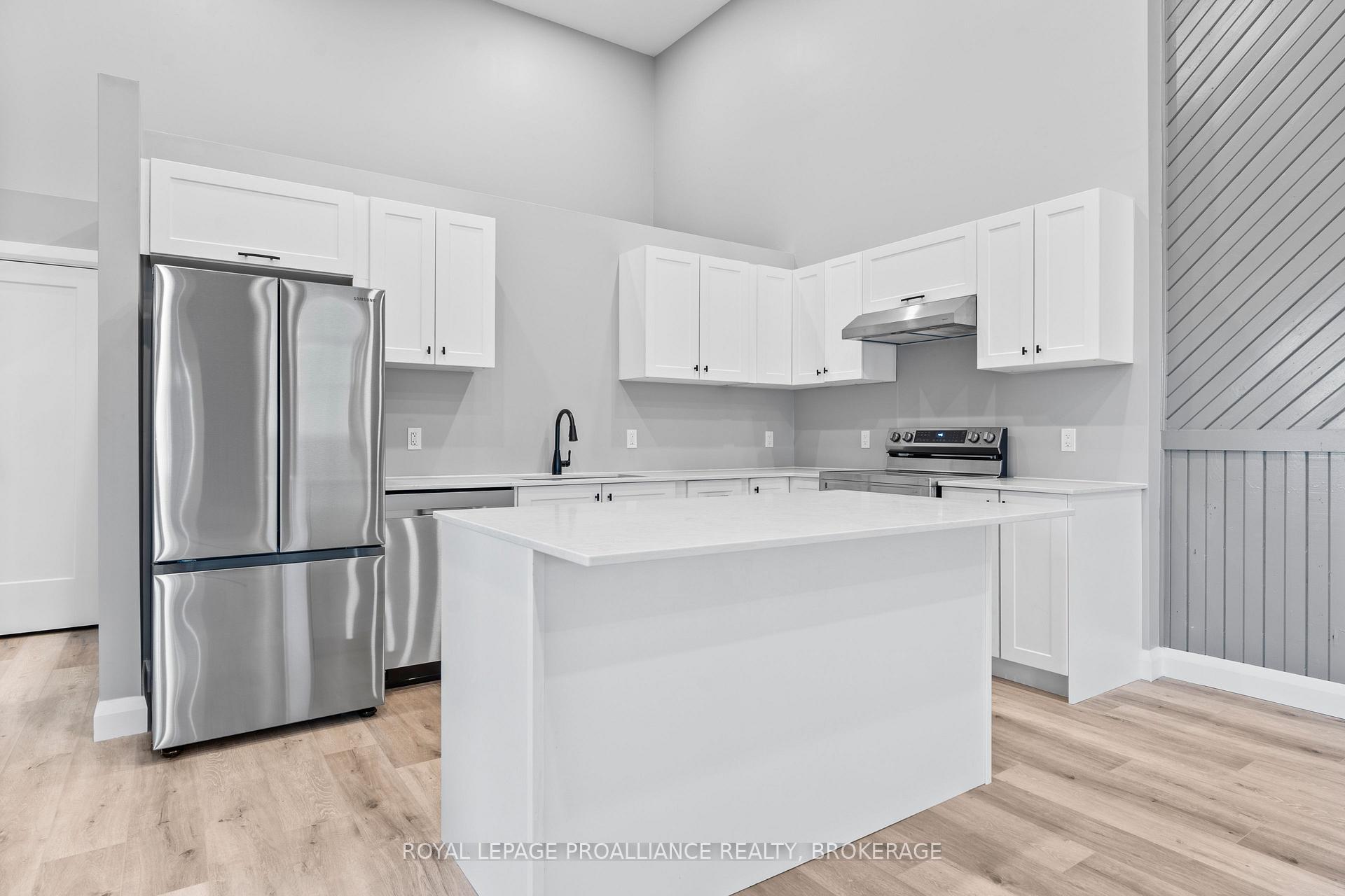 Photo 11 of 299 Arthur Street, Gananoque — HOMEH