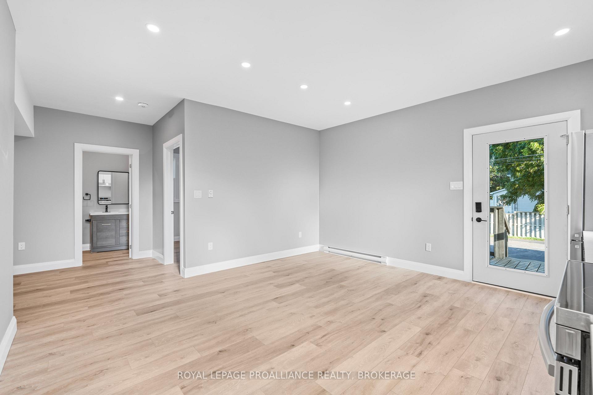 Photo 27 of 299 Arthur Street, Gananoque — HOMEH
