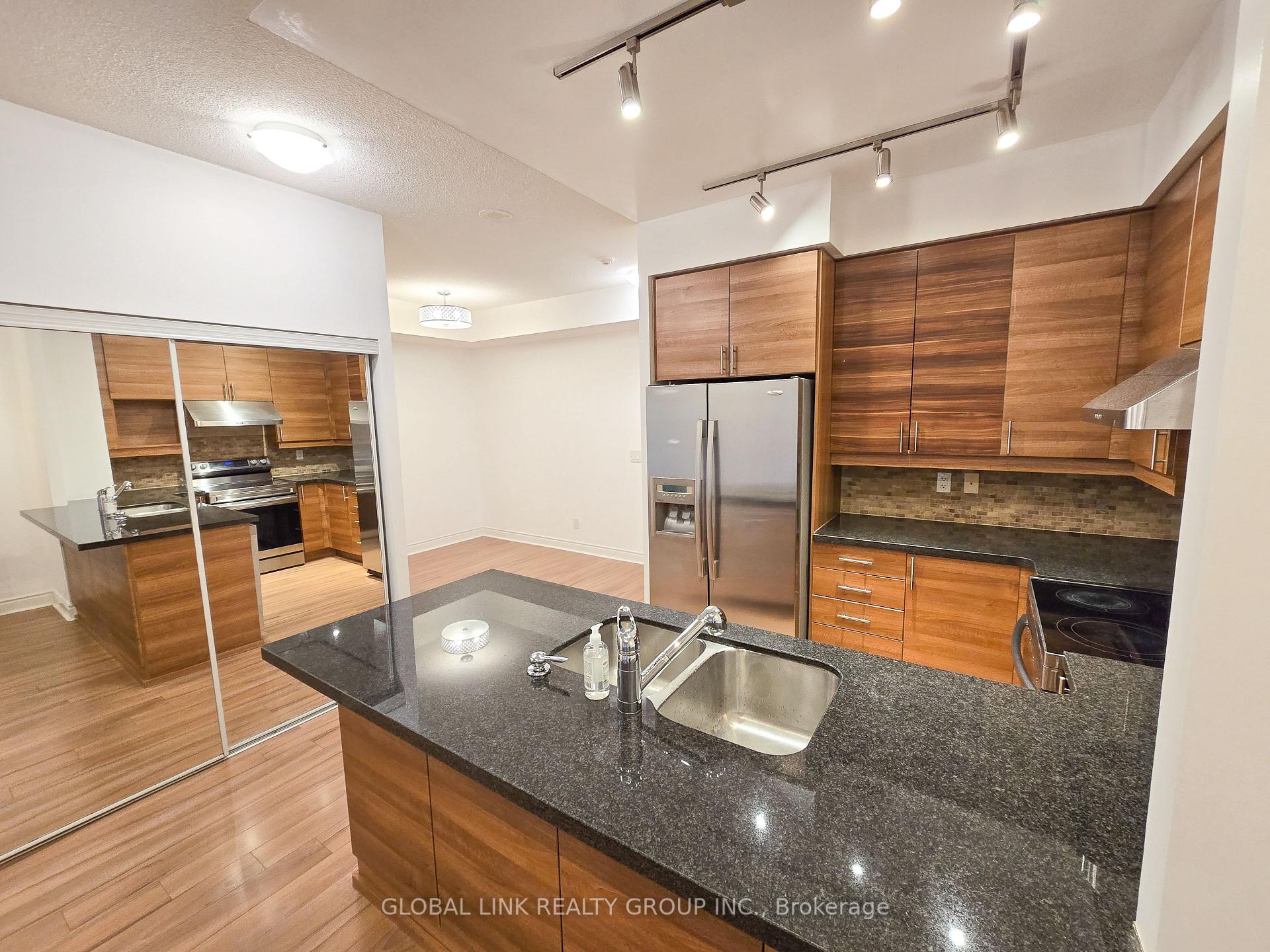 Photo 2 of Unit 185, 23 Cox Boulevard, Markham, Unionville — HOMEH