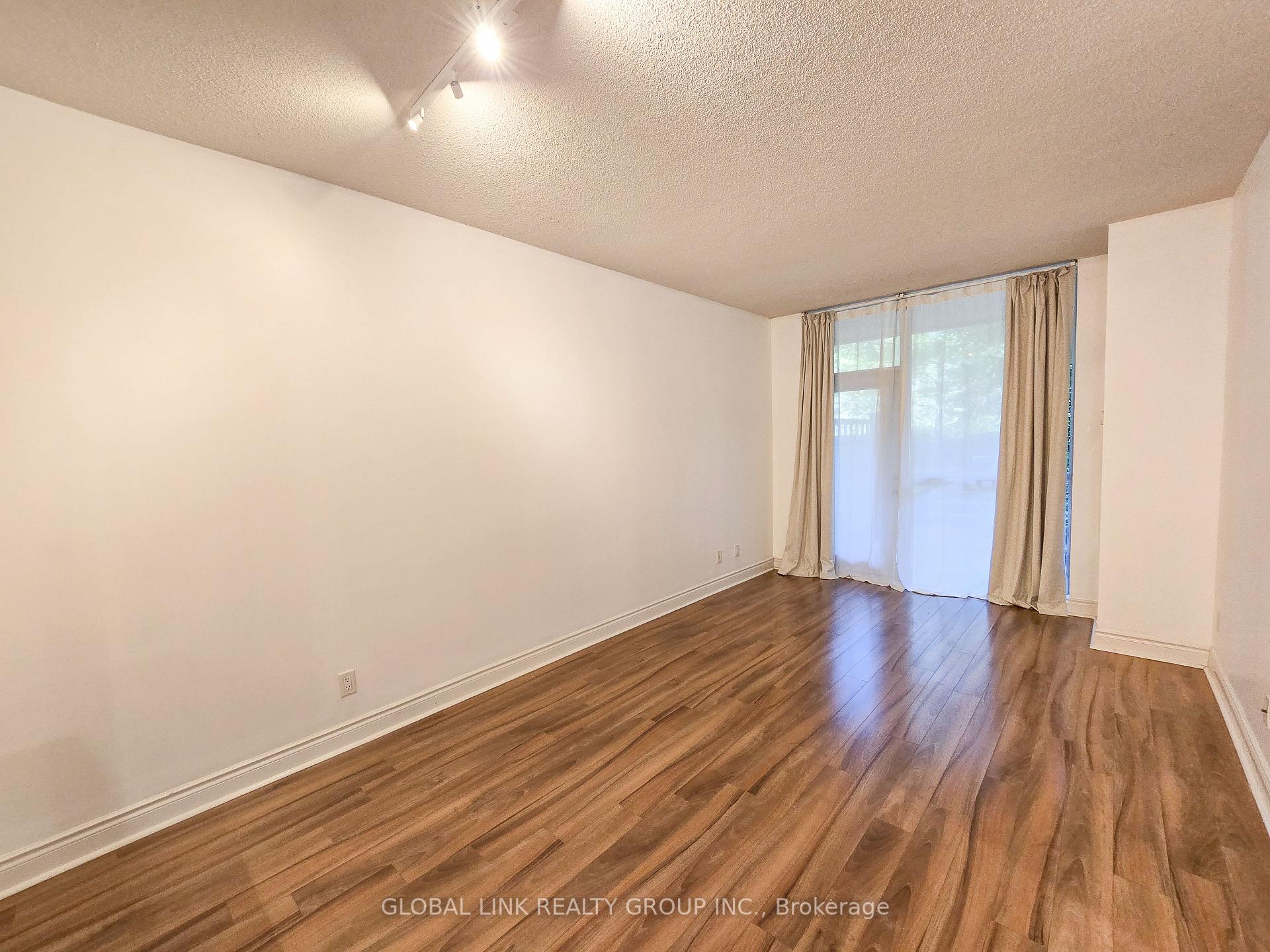 Photo 11 of Unit 185, 23 Cox Boulevard, Markham, Unionville — HOMEH