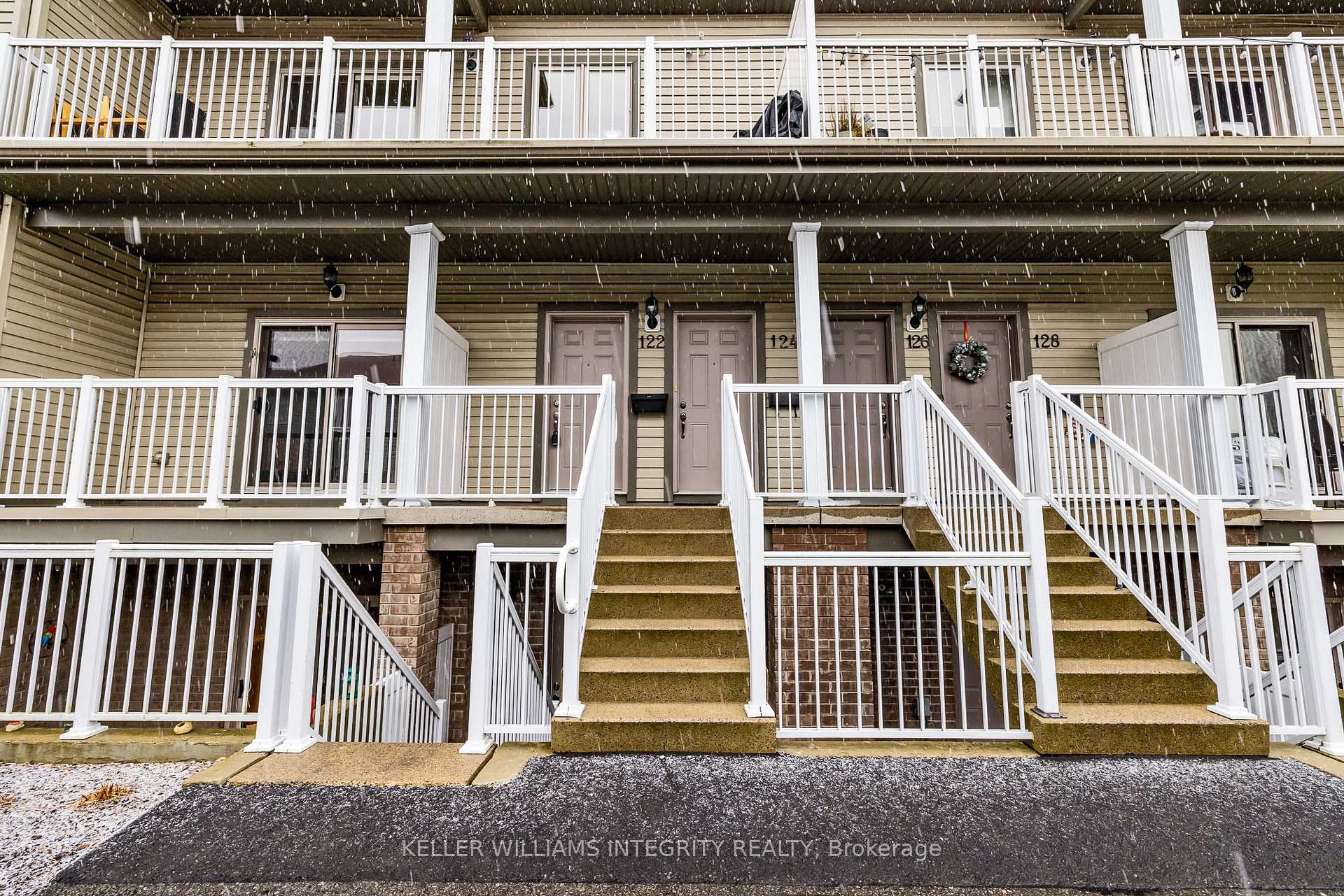 Photo 2 of Unit 25, 122 Sternes, Ottawa, Springridge/East Village — HOMEH