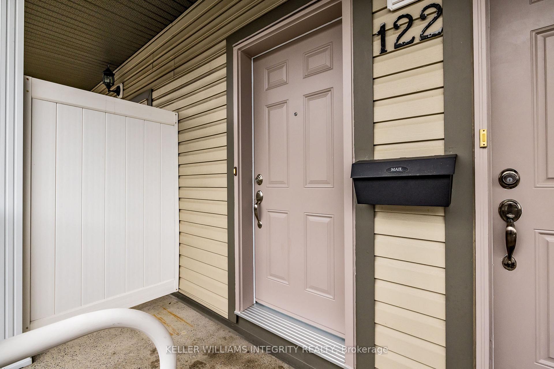 Photo 3 of Unit 25, 122 Sternes, Ottawa, Springridge/East Village — HOMEH