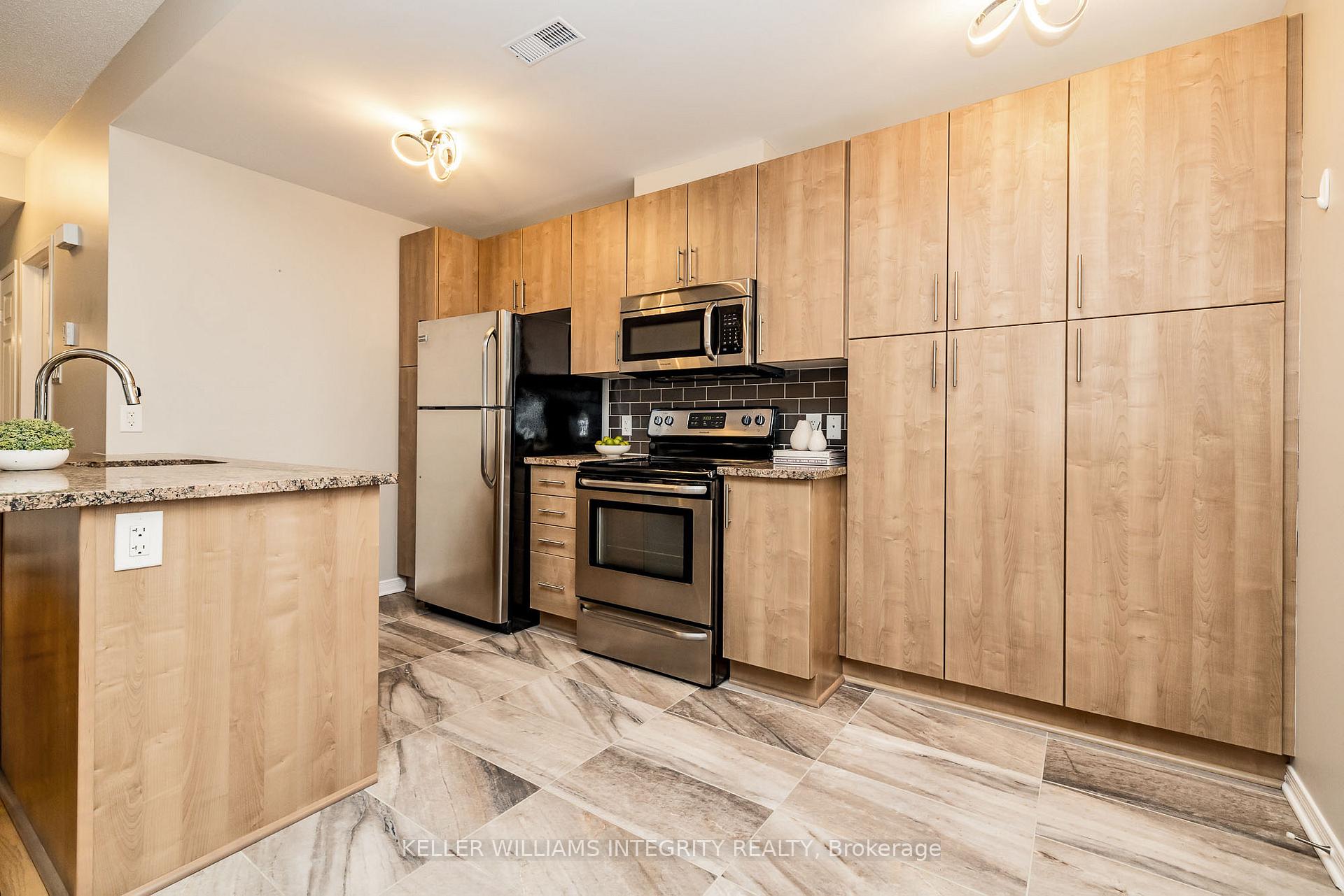 Photo 17 of Unit 25, 122 Sternes, Ottawa, Springridge/East Village — HOMEH
