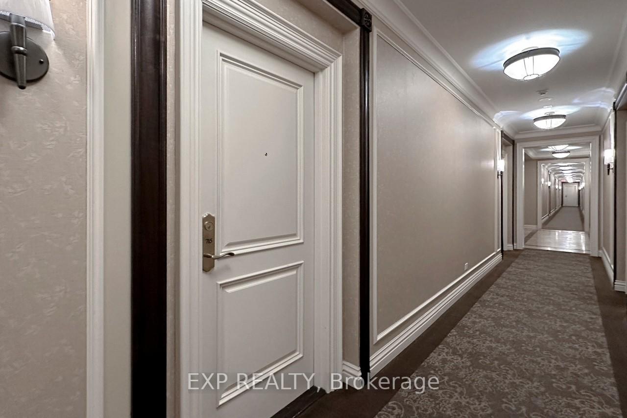 Photo 8 of Unit 715, 9235 Jane Street N, Vaughan, Maple — HOMEH