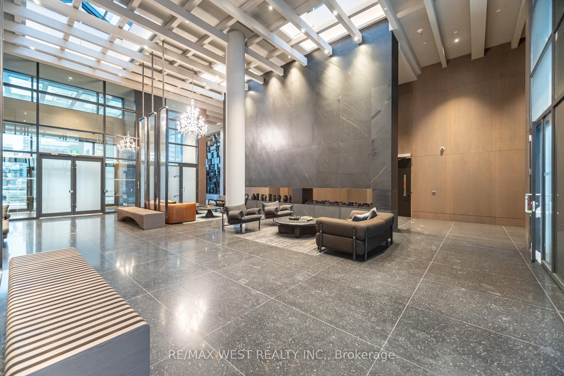 Photo 6 of Unit 1601, 8 Interchange Way, Vaughan, Vaughan Corporate Centre — HOMEH