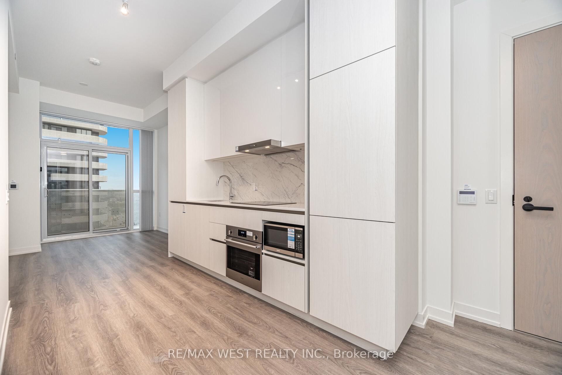 Photo 11 of Unit 1601, 8 Interchange Way, Vaughan, Vaughan Corporate Centre — HOMEH