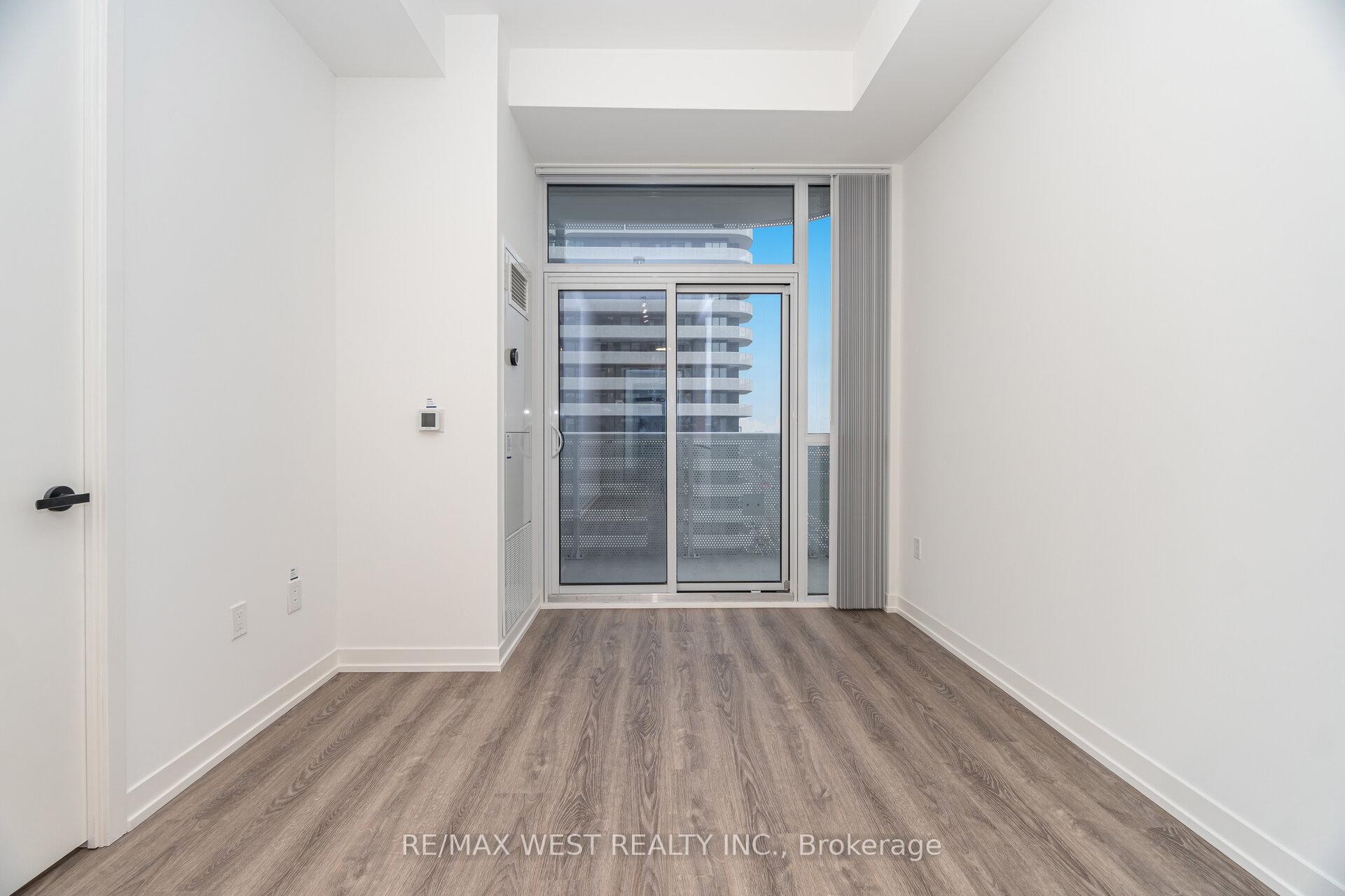 Photo 15 of Unit 1601, 8 Interchange Way, Vaughan, Vaughan Corporate Centre — HOMEH