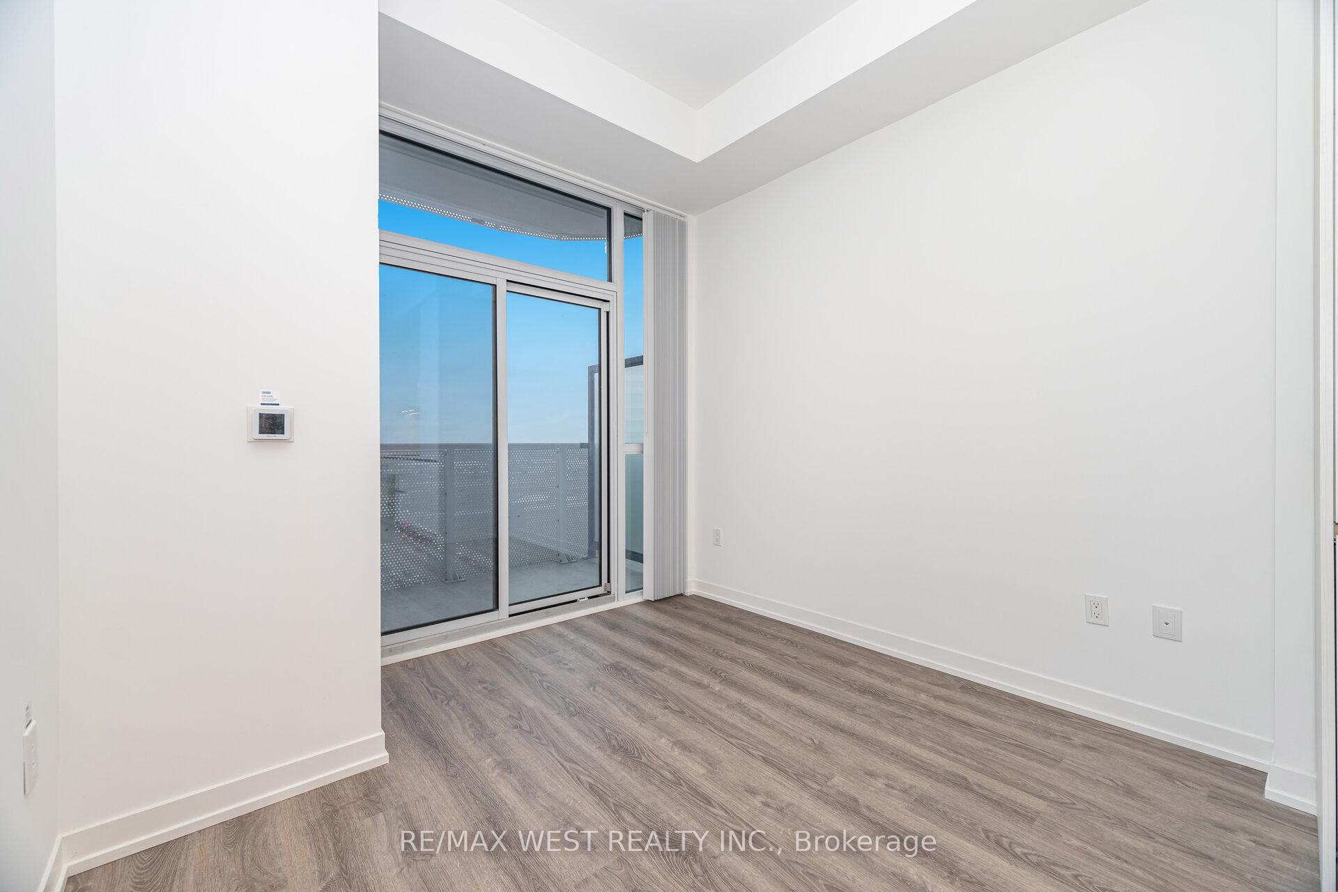 Photo 16 of Unit 1601, 8 Interchange Way, Vaughan, Vaughan Corporate Centre — HOMEH
