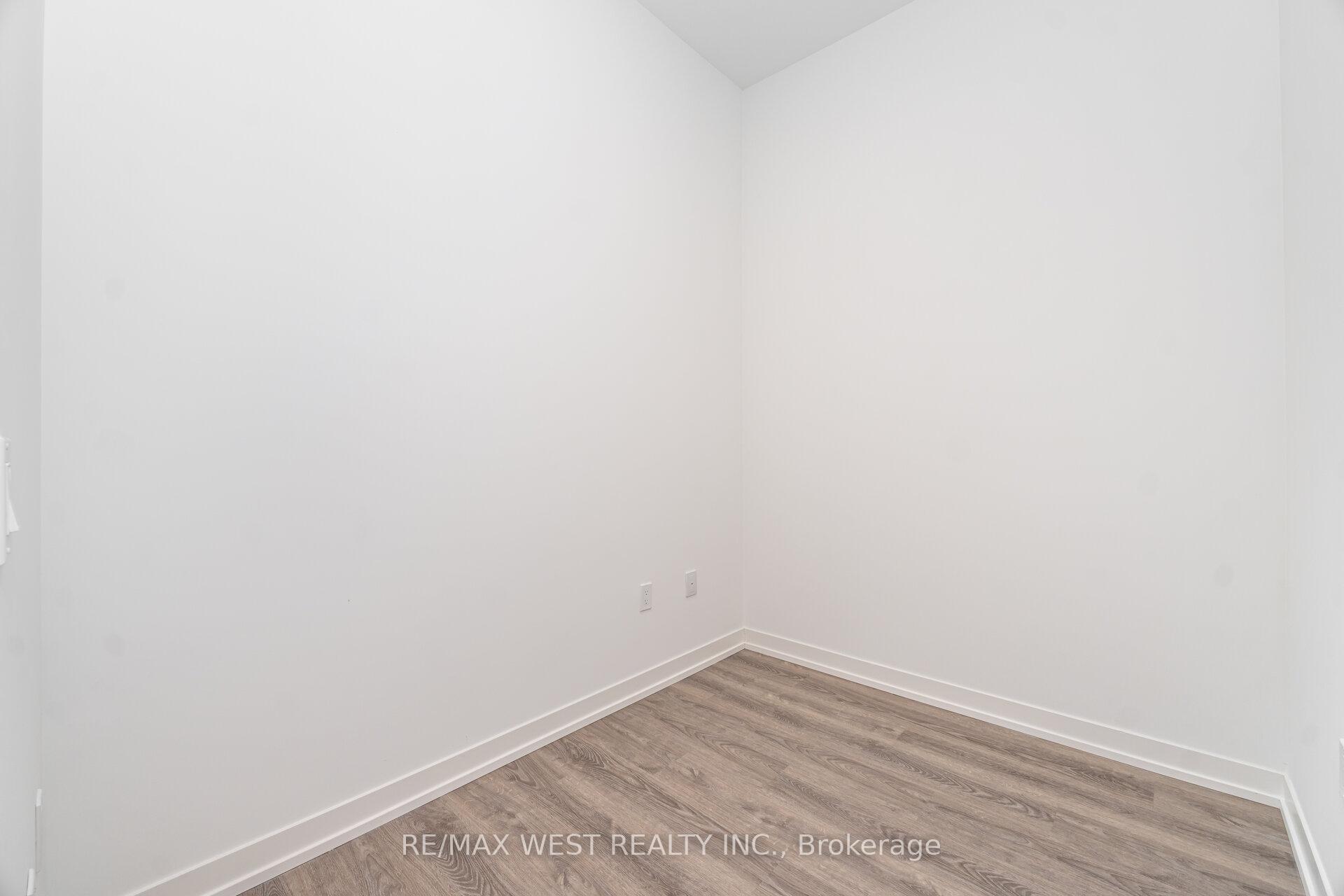 Photo 24 of Unit 1601, 8 Interchange Way, Vaughan, Vaughan Corporate Centre — HOMEH