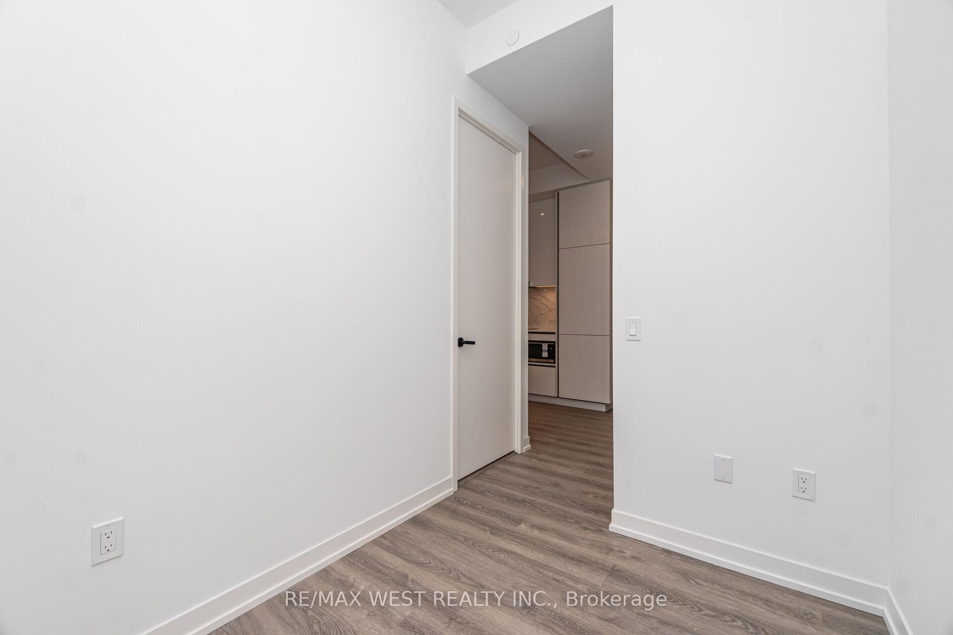 Photo 25 of Unit 1601, 8 Interchange Way, Vaughan, Vaughan Corporate Centre — HOMEH