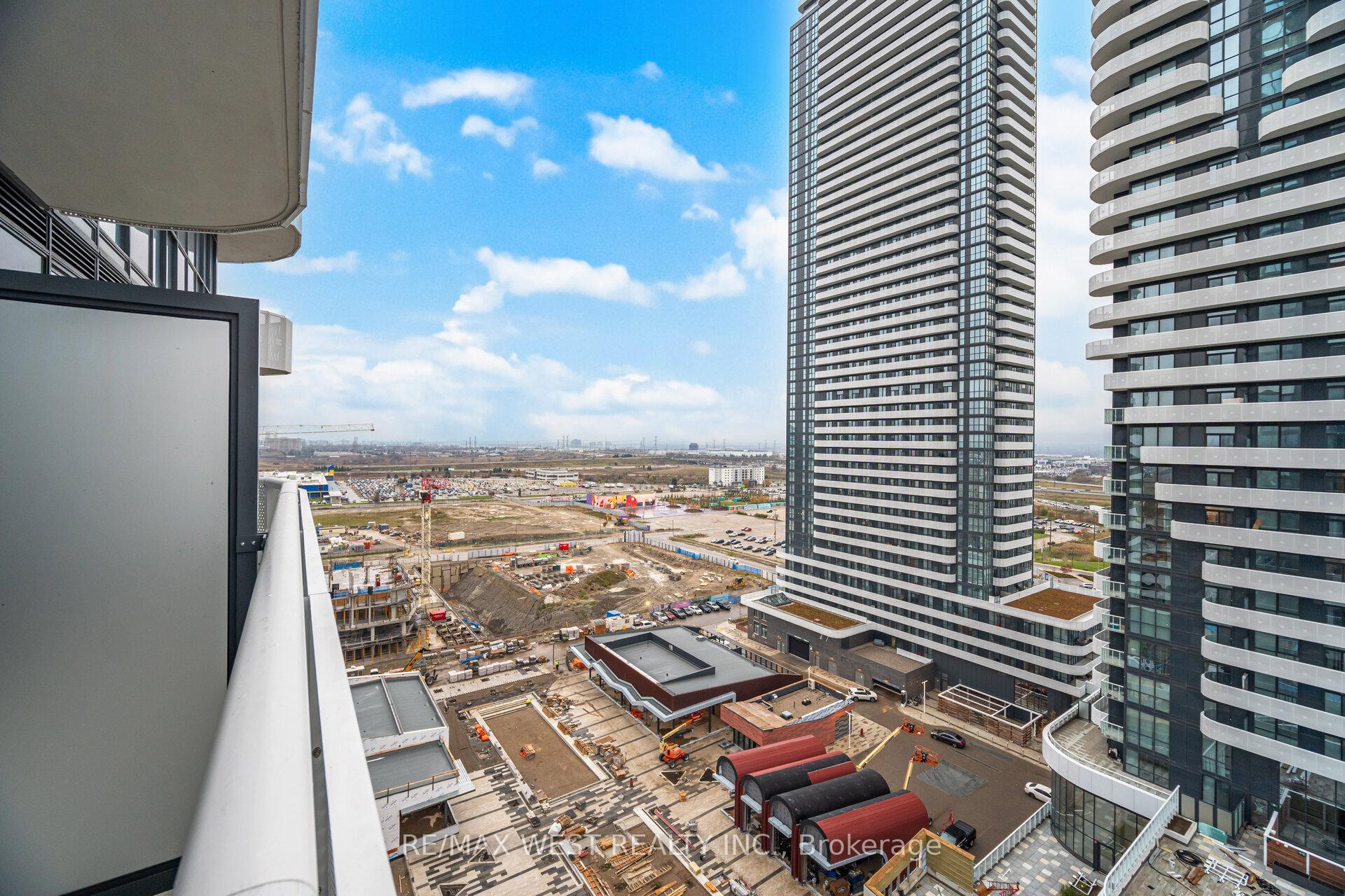 Photo 32 of Unit 1601, 8 Interchange Way, Vaughan, Vaughan Corporate Centre — HOMEH