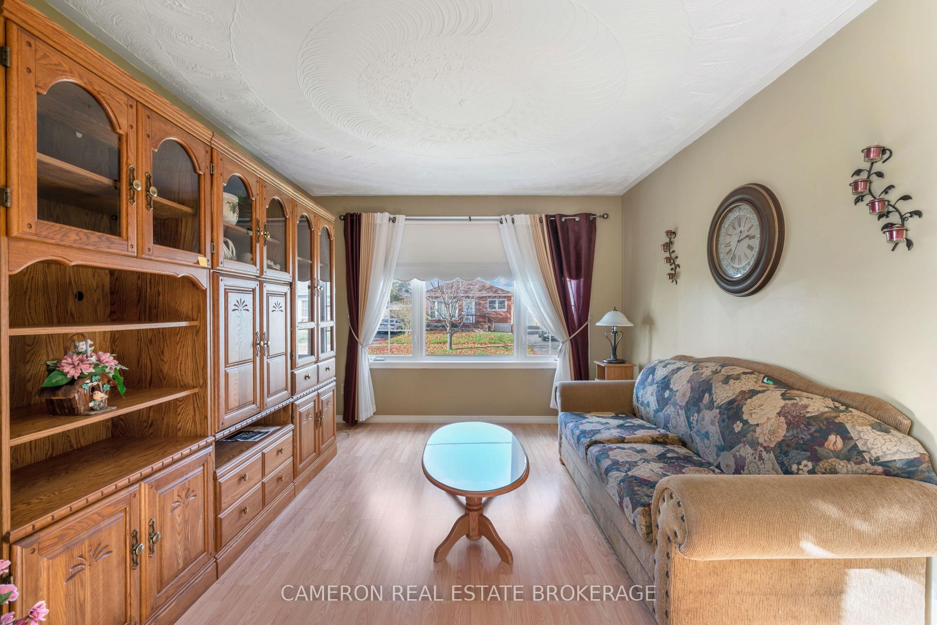 Photo 5 of 262 Sunnyside Avenue, Cornwall — HOMEH