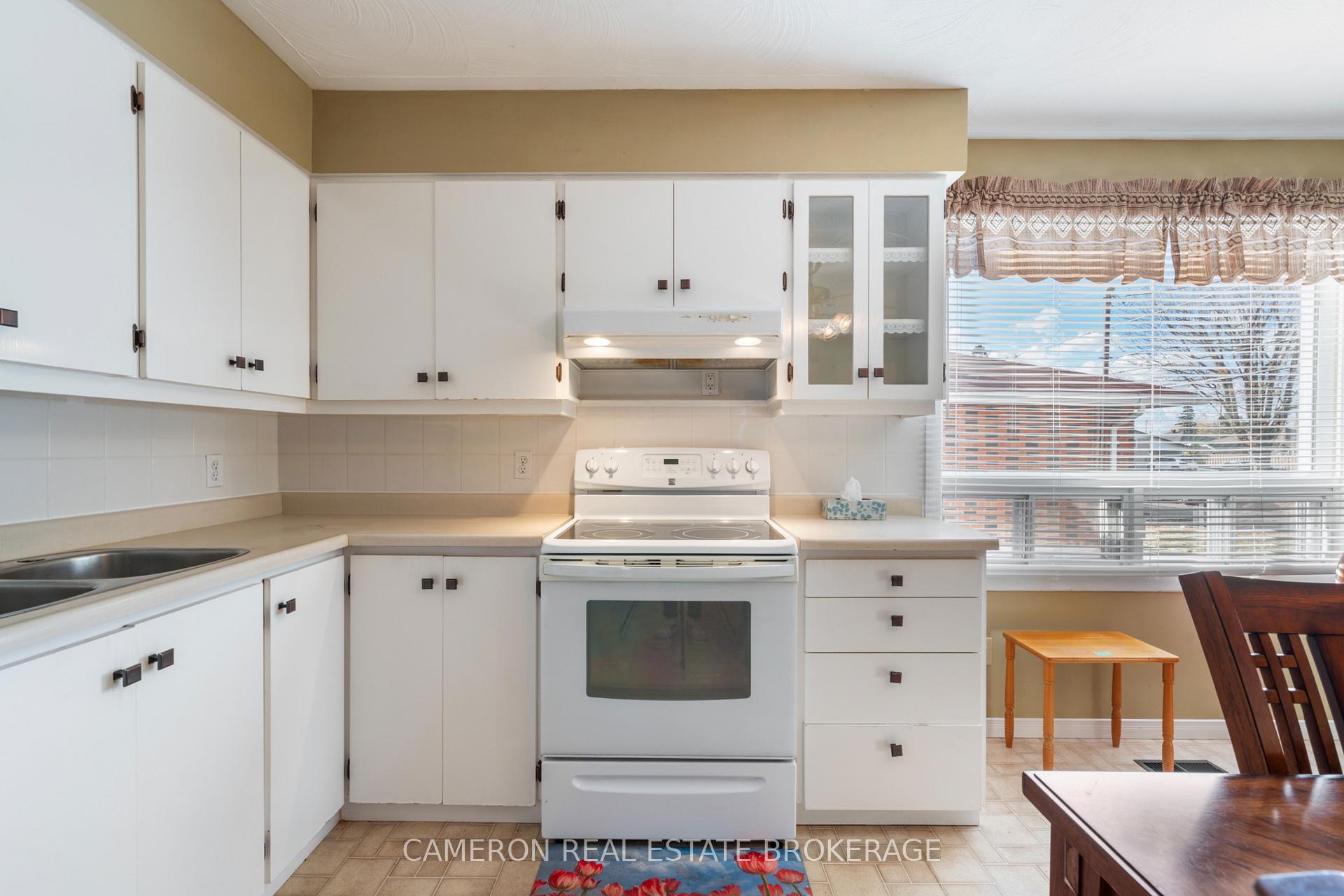 Photo 10 of 262 Sunnyside Avenue, Cornwall — HOMEH